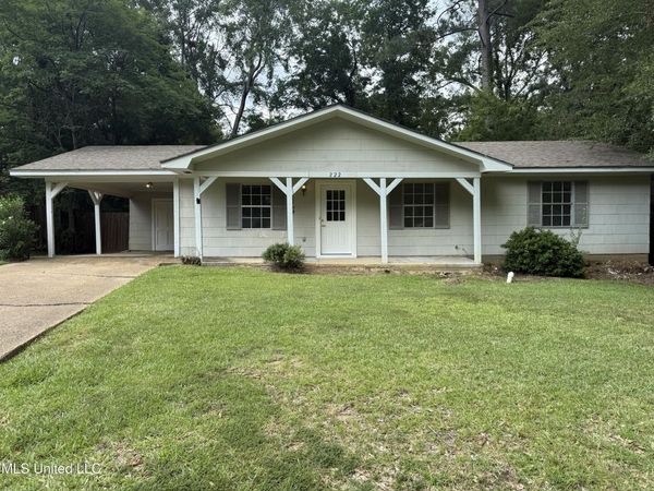 222 Cherry Circle, Ridgeland, MS 39157