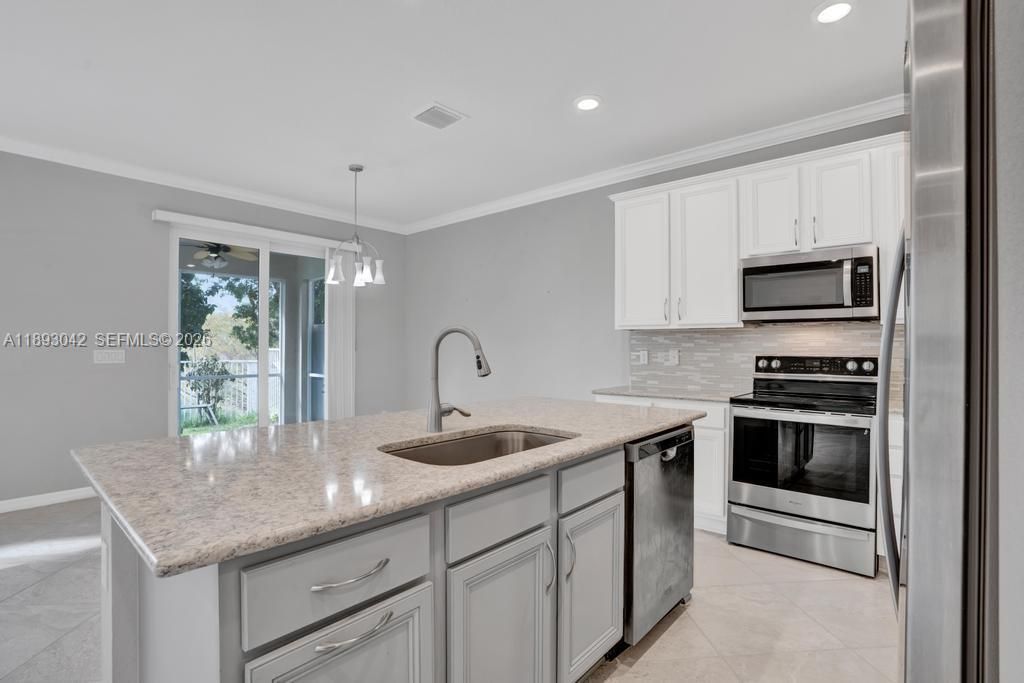 1422 Silk Oak Dr, Hollywood, FL 33021 Photo