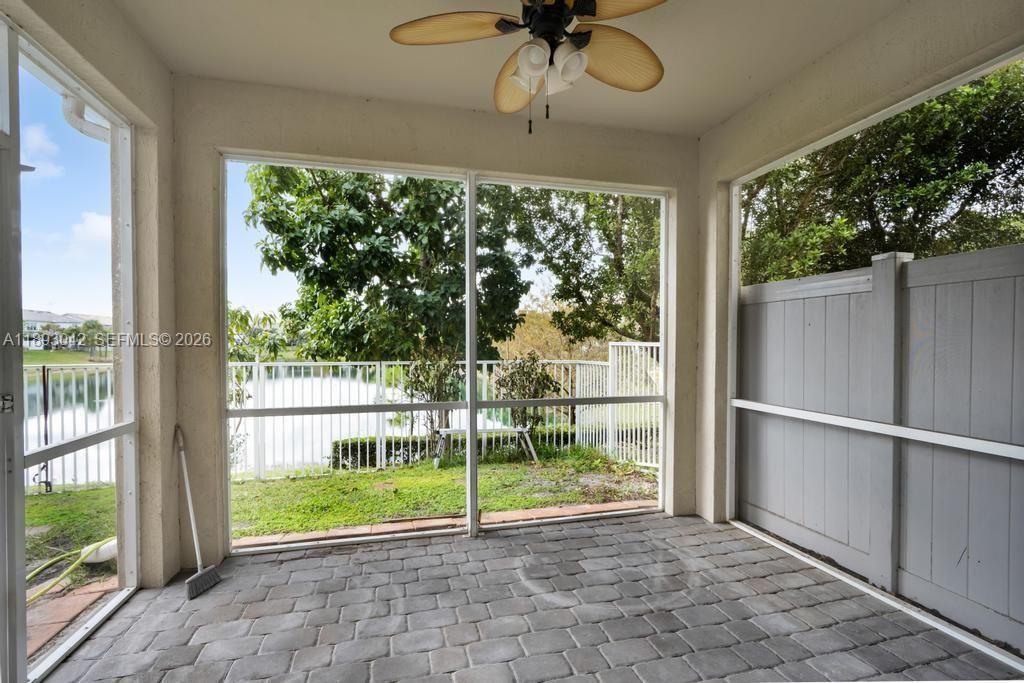 1422 Silk Oak Dr, Hollywood, FL 33021 Photo