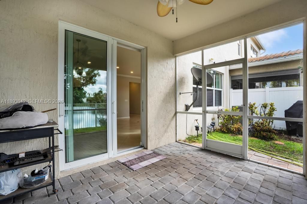 1422 Silk Oak Dr, Hollywood, FL 33021 Photo