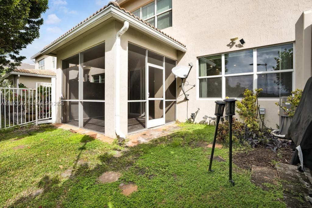 1422 Silk Oak Dr, Hollywood, FL 33021 Photo