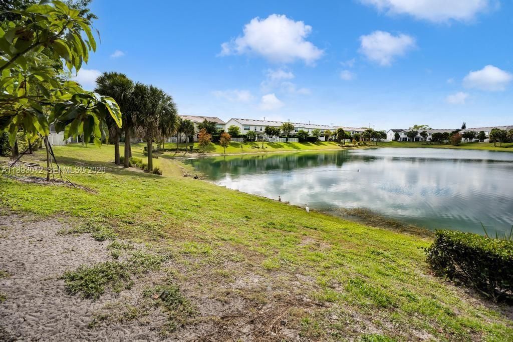 1422 Silk Oak Dr, Hollywood, FL 33021 Photo