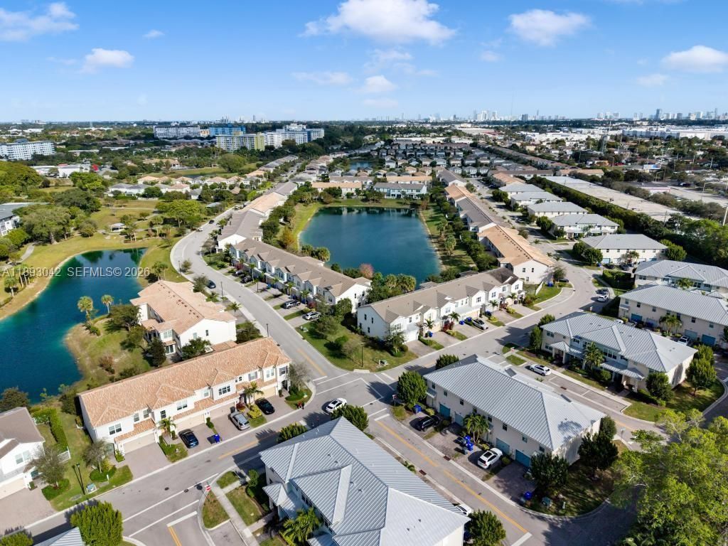 1422 Silk Oak Dr, Hollywood, FL 33021 Photo