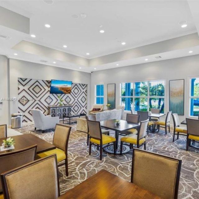 1422 Silk Oak Dr, Hollywood, FL 33021 Photo