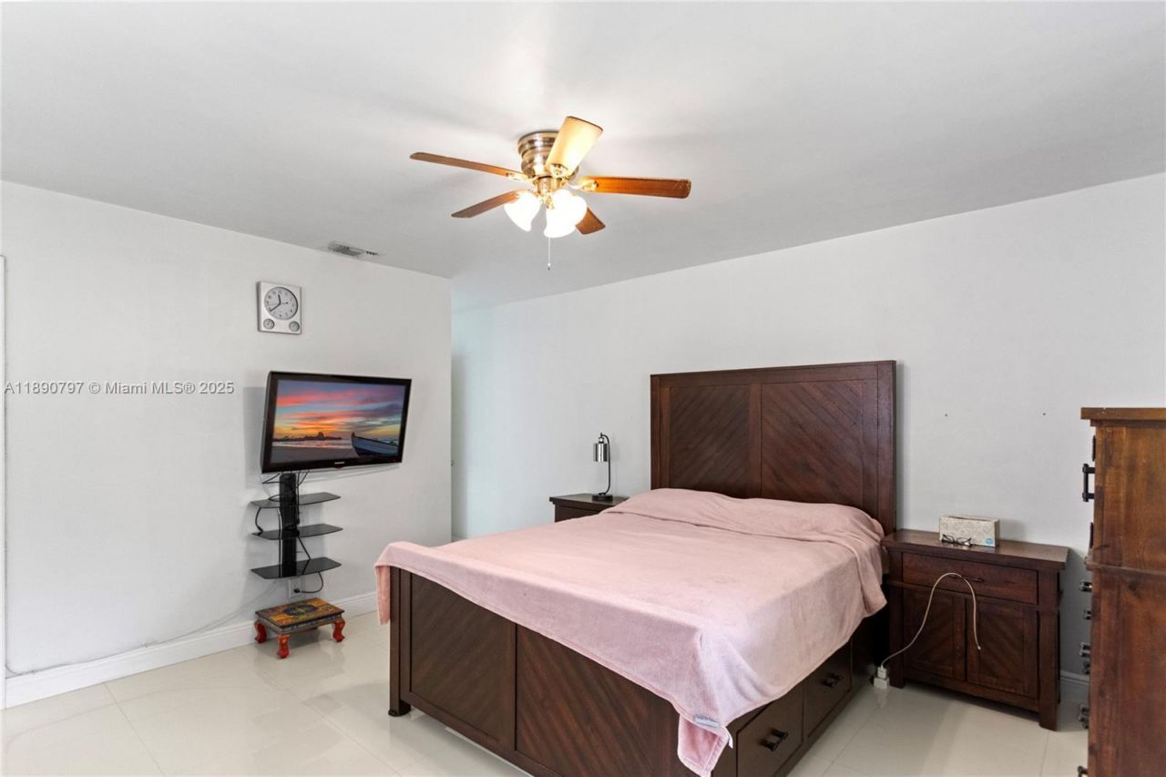 8517 NW 57th Ct, Tamarac, FL 33321 Photo