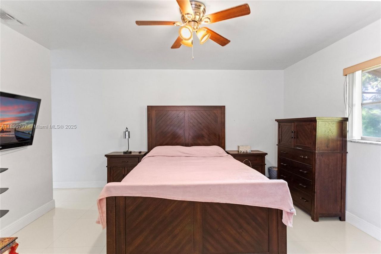 8517 NW 57th Ct, Tamarac, FL 33321 Photo