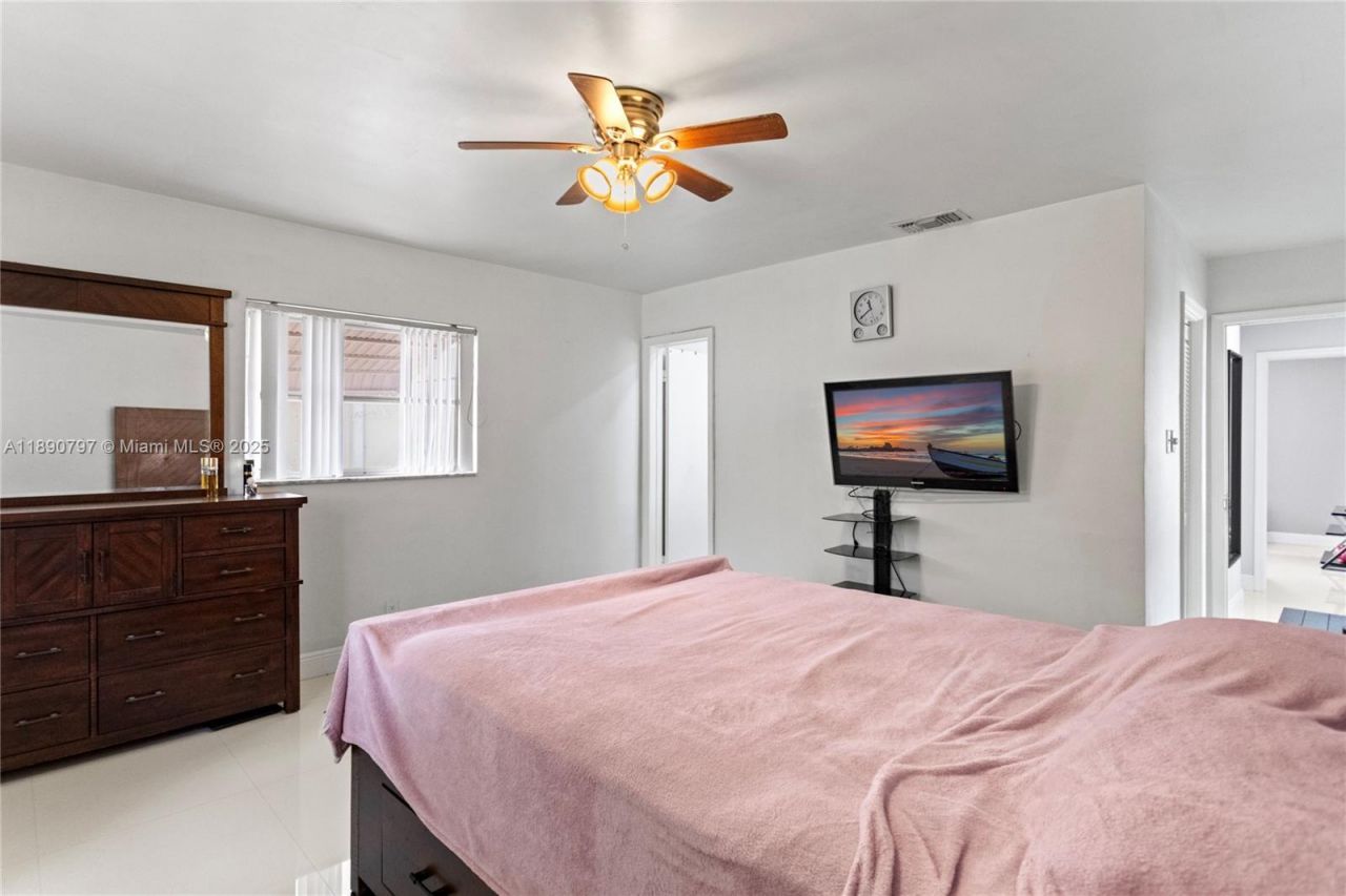 8517 NW 57th Ct, Tamarac, FL 33321 Photo