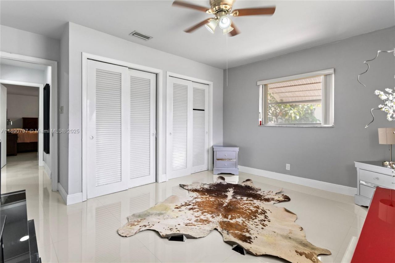 8517 NW 57th Ct, Tamarac, FL 33321 Photo