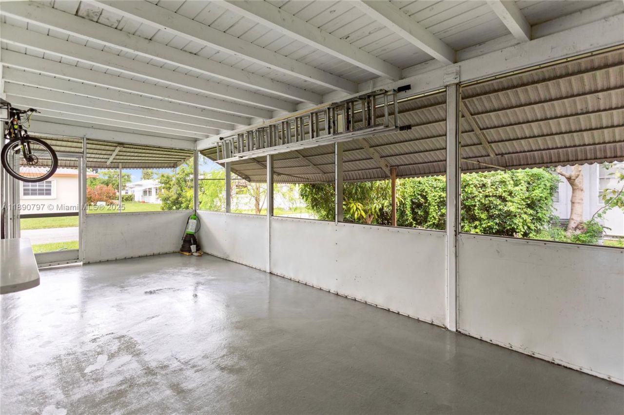 8517 NW 57th Ct, Tamarac, FL 33321 Photo