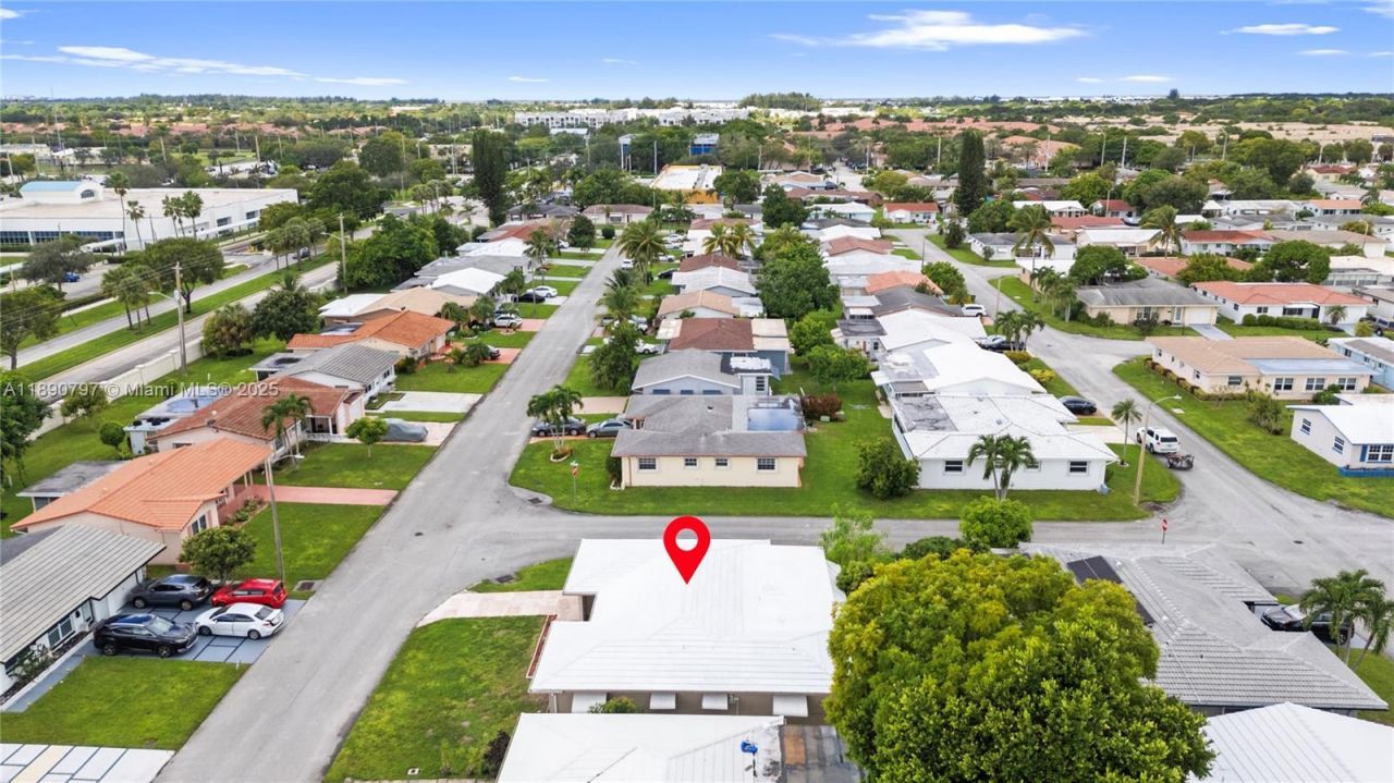 8517 NW 57th Ct, Tamarac, FL 33321 Photo