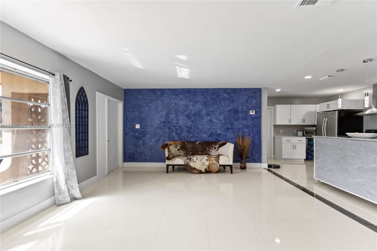 8517 NW 57th Ct, Tamarac, FL 33321 Photo