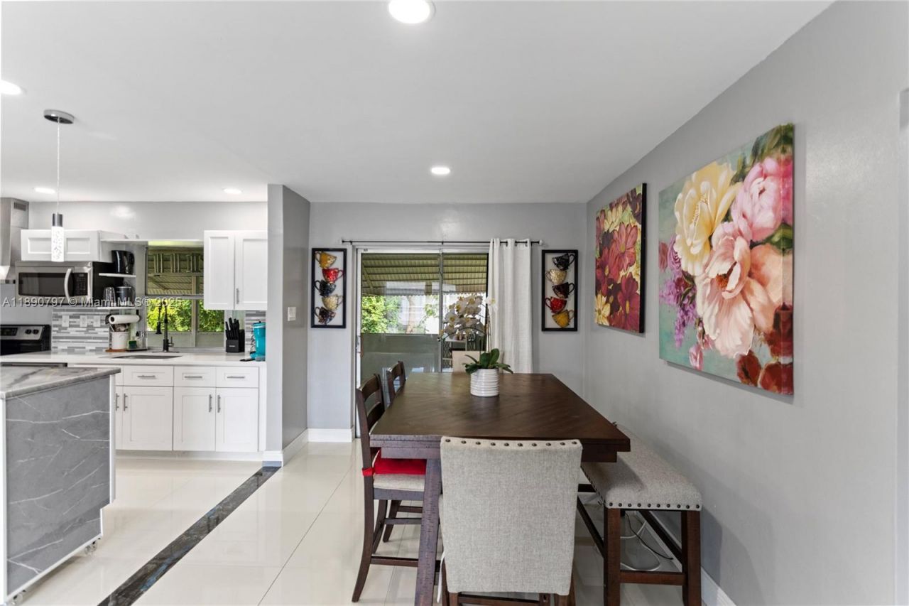 8517 NW 57th Ct, Tamarac, FL 33321 Photo