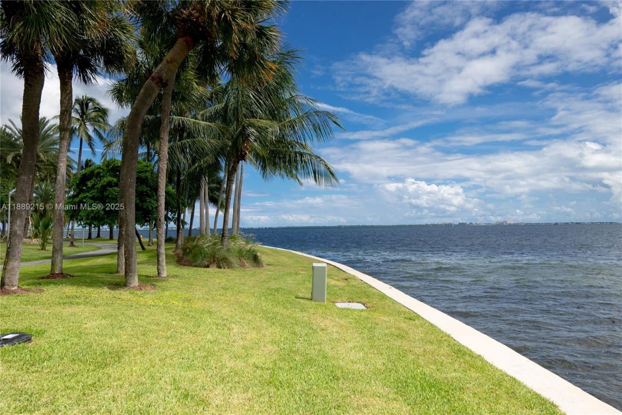 3 Grove Isle Dr, Unit C308, Miami, FL 33133 Photo