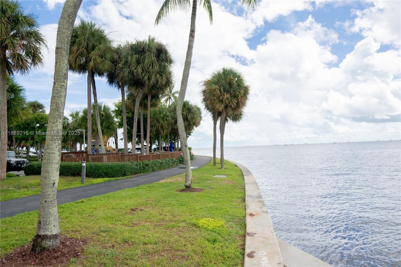 3 Grove Isle Dr, Unit C308, Miami, FL 33133 Photo