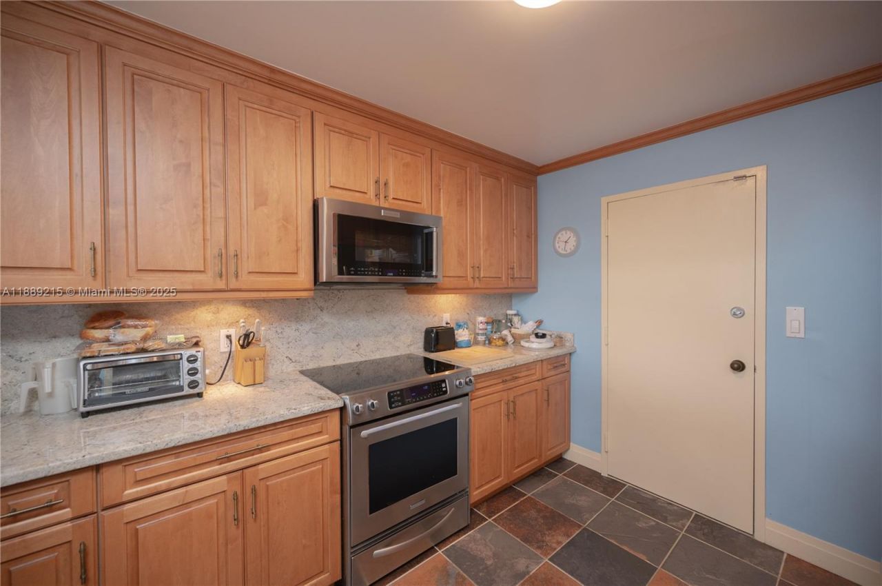 3 Grove Isle Dr, Unit C308, Miami, FL 33133 Photo