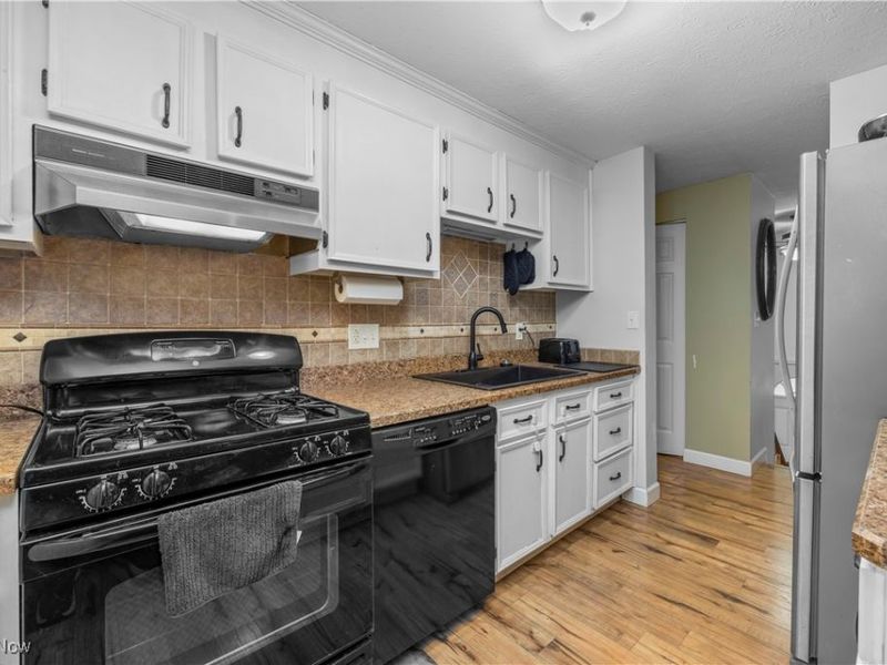 2908 Wexford Boulevard, Stow, OH 44224 Photo 5