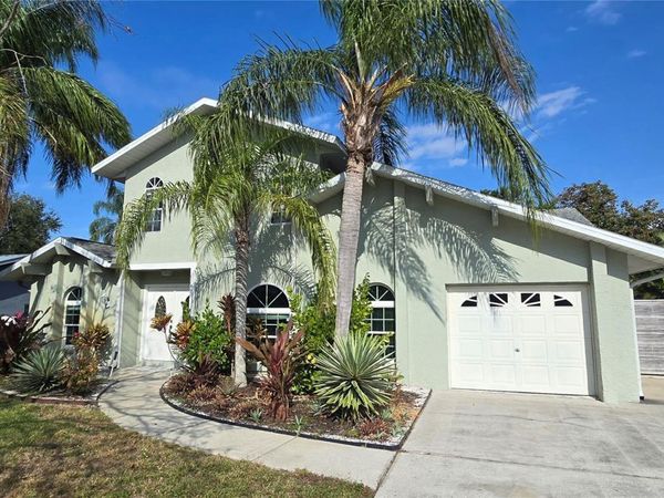 640 KENNETH WAY, TARPON SPRINGS, FL 34689