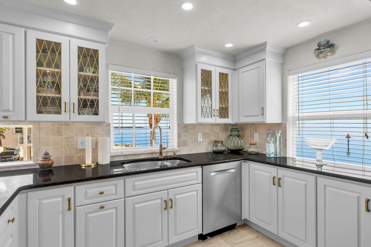 996 97th Street Ocean, Marathon, FL 33050 Photo