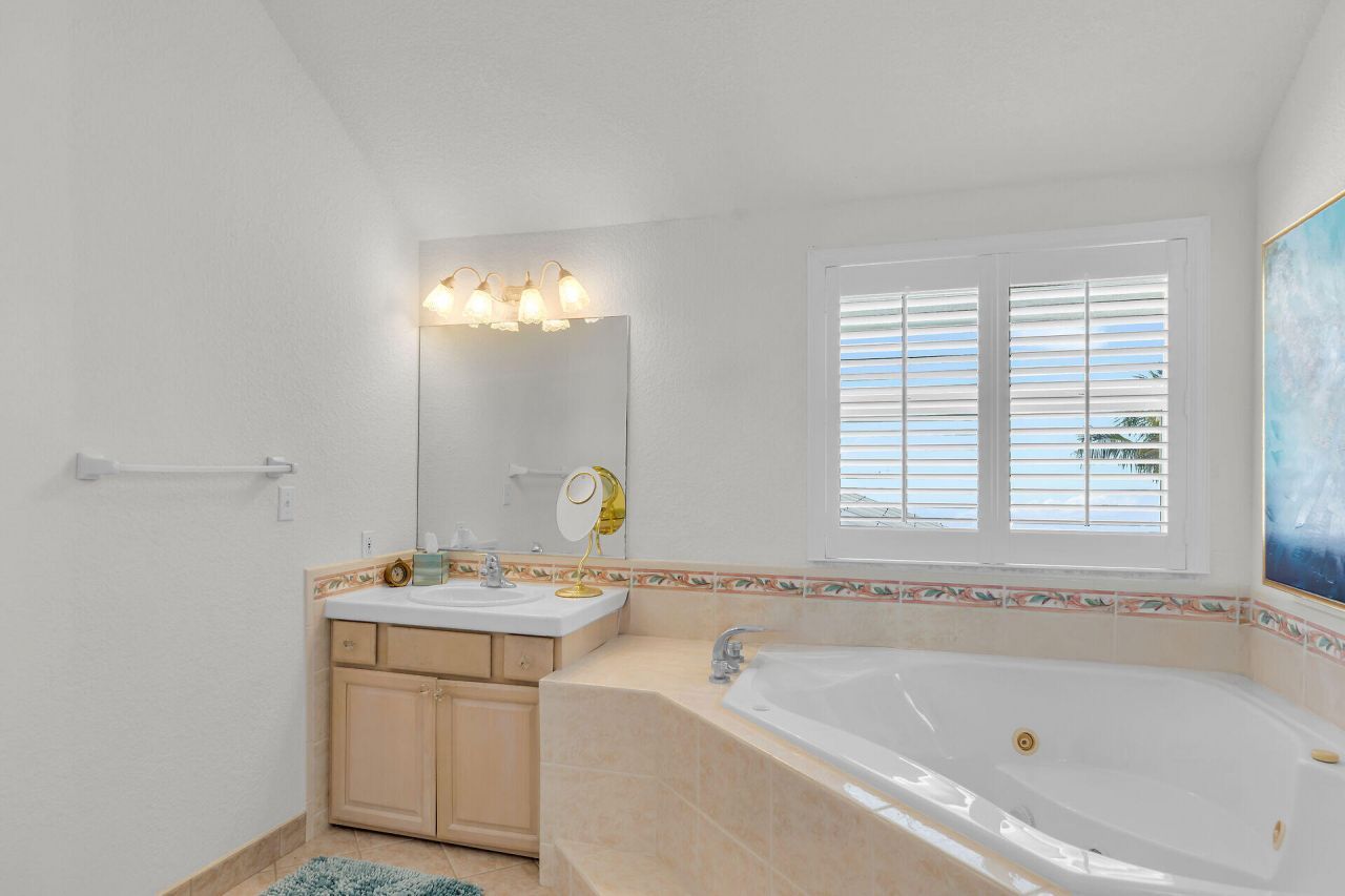 996 97th Street Ocean, Marathon, FL 33050 Photo