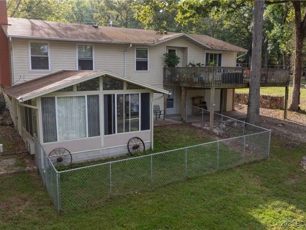 2443 Mohawk Lane, Osage Beach, MO 65065