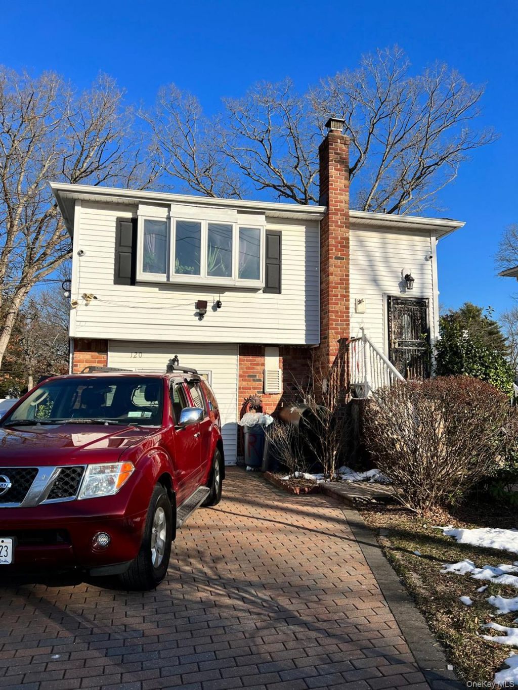 120 Lockwood Avenue, Huntington, NY 11746 Main Photo
