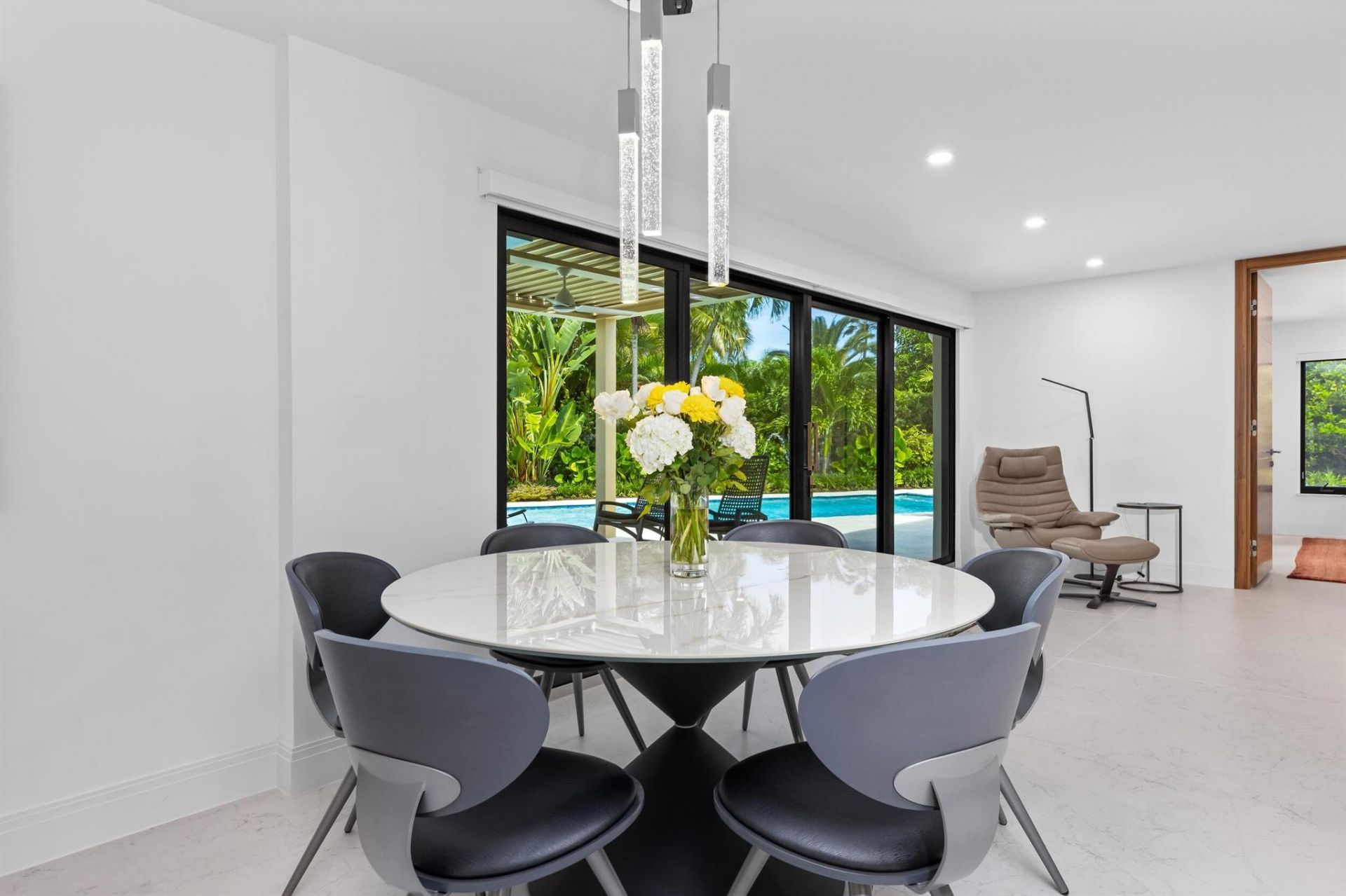 843 NE Mulberry Drive, Boca Raton, FL 33487 Photo