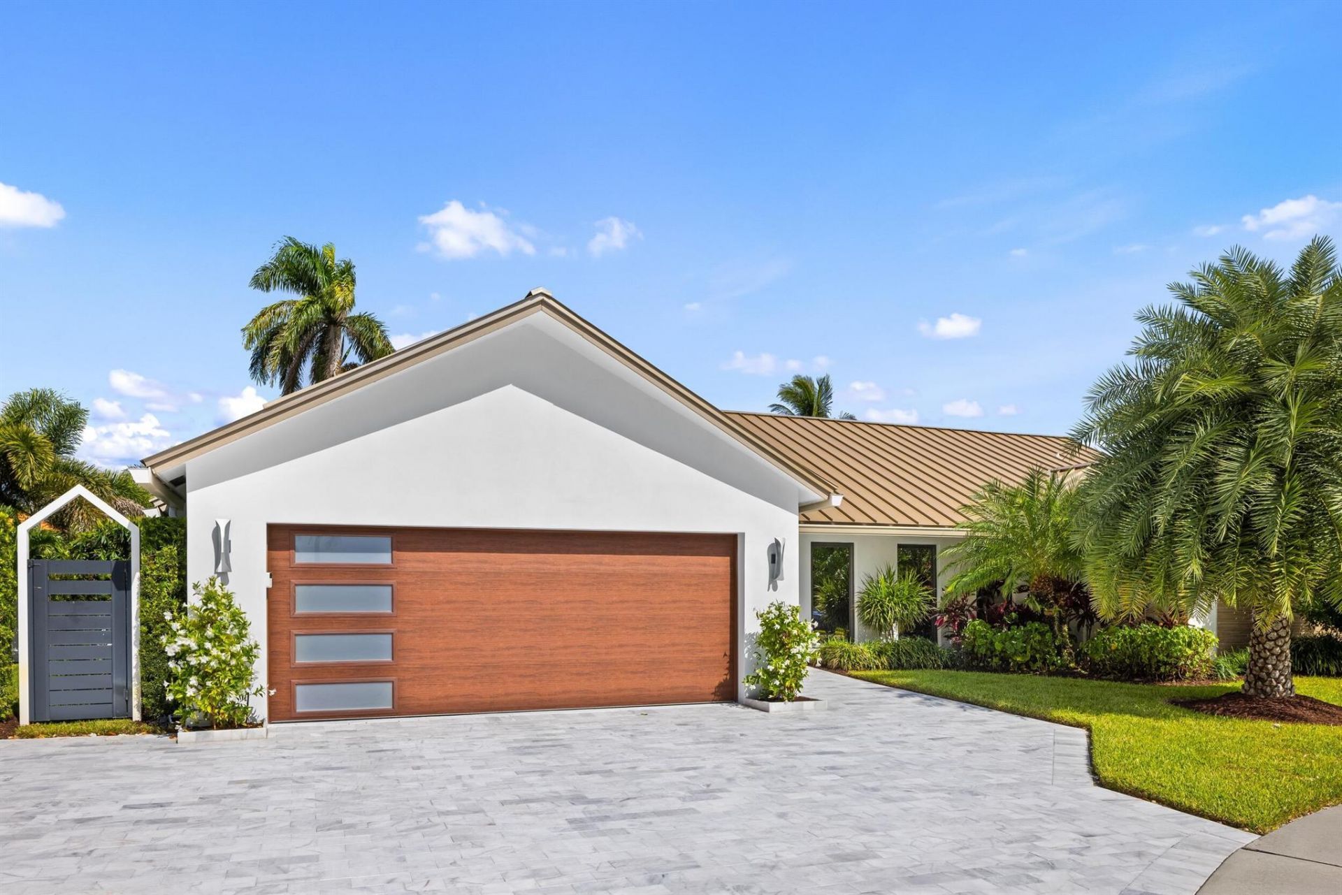 843 NE Mulberry Drive, Boca Raton, FL 33487 Photo