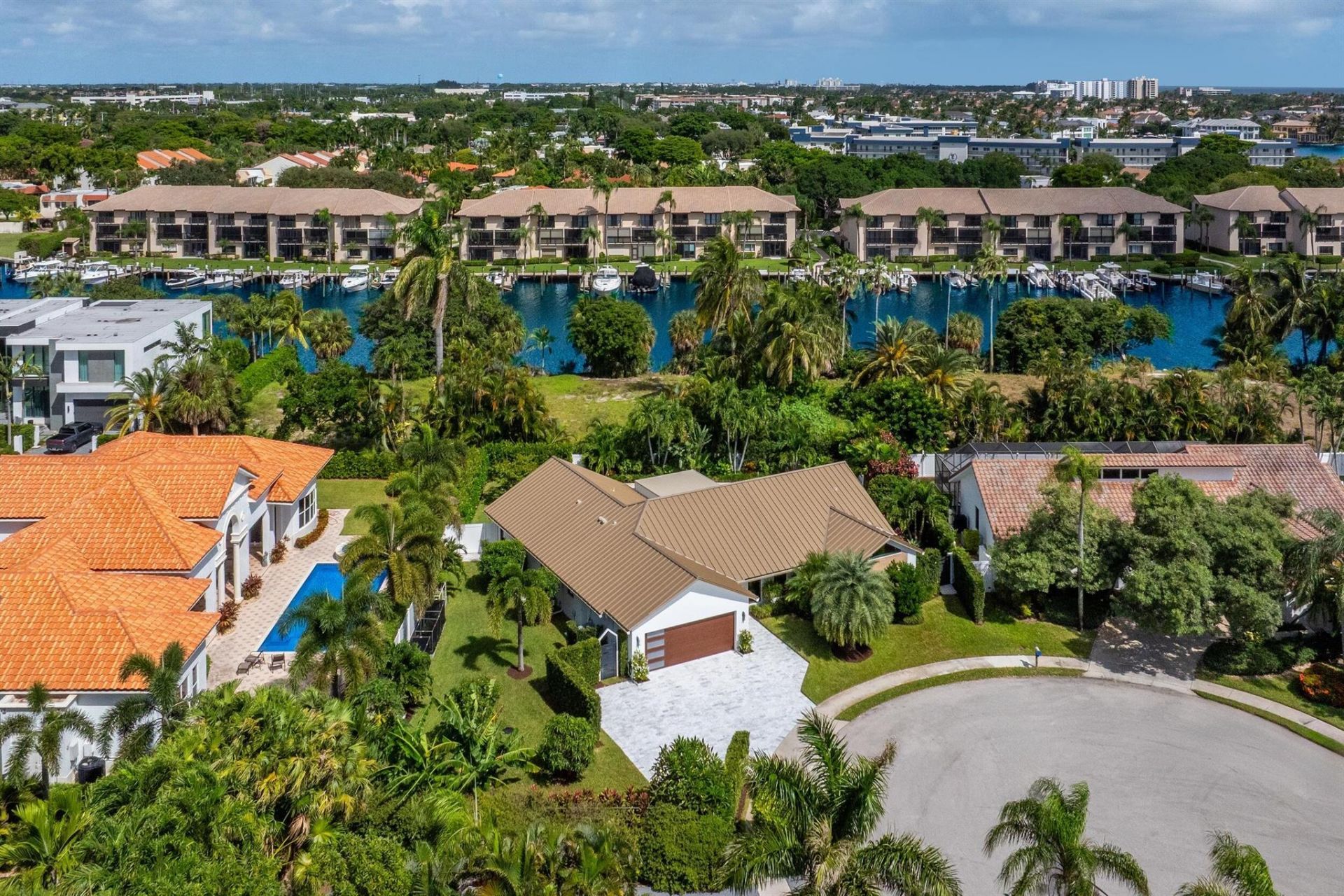 843 NE Mulberry Drive, Boca Raton, FL 33487 Photo