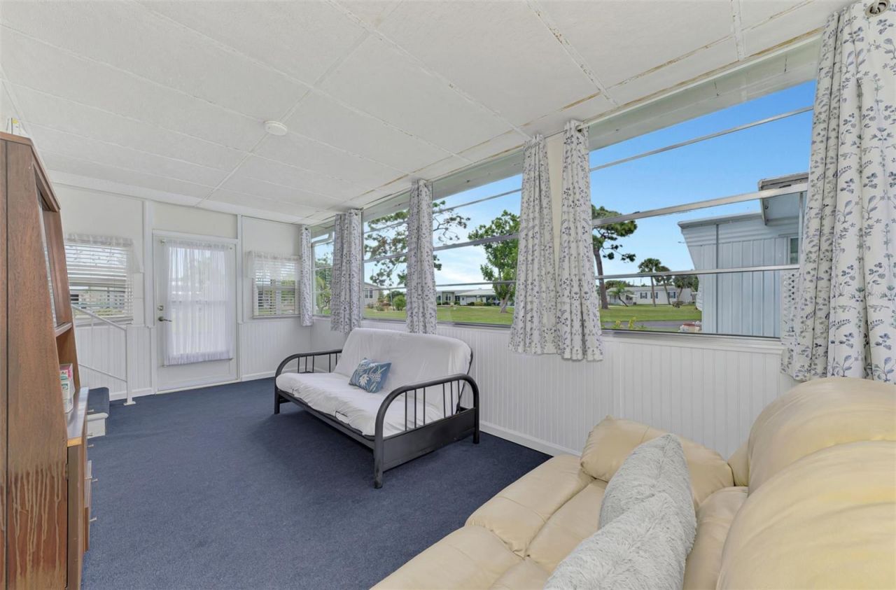 259 Inner Drive E, Venice, FL 34285 Photo