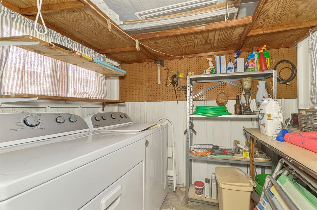 259 Inner Drive E, Venice, FL 34285 Photo