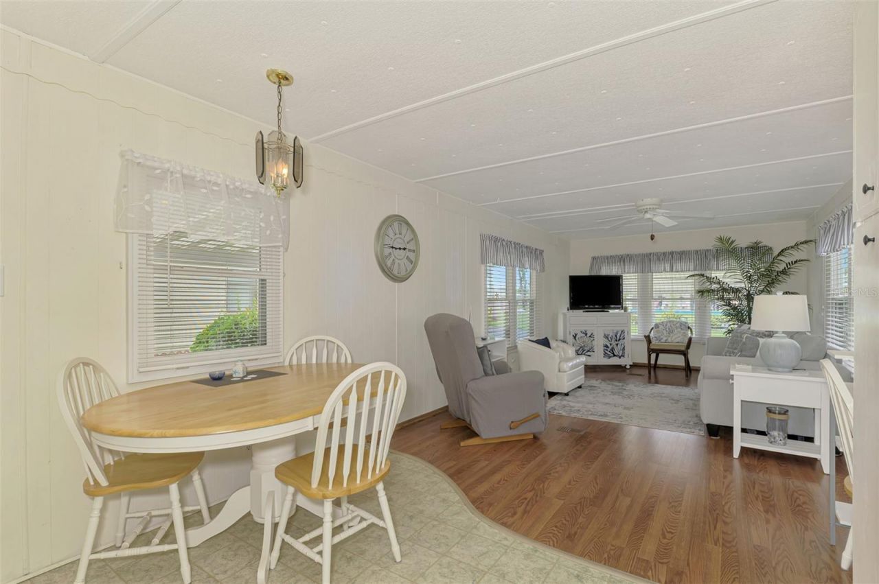 259 Inner Drive E, Venice, FL 34285 Photo