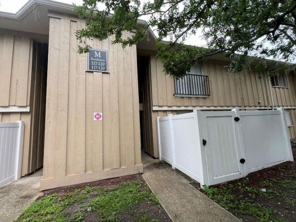 507 NW 39TH ROAD, Unit 220, GAINESVILLE, FL 32607