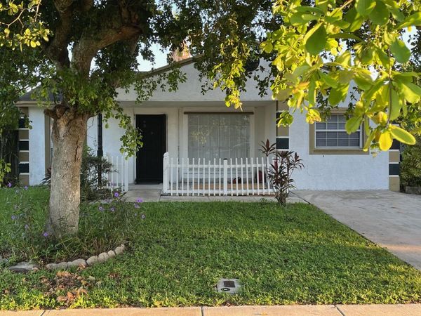 10705 Aquarius Lane, Royal Palm Beach, FL 33411