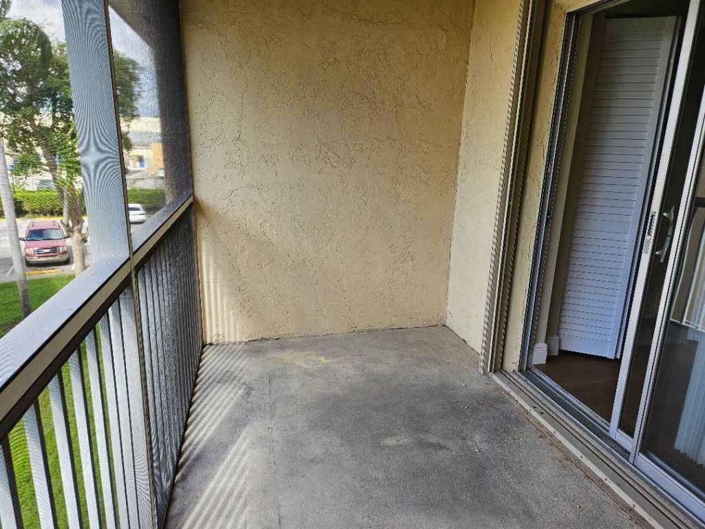 700 Village Green Court, Unit 316, Palm Springs, FL 33461 Photo