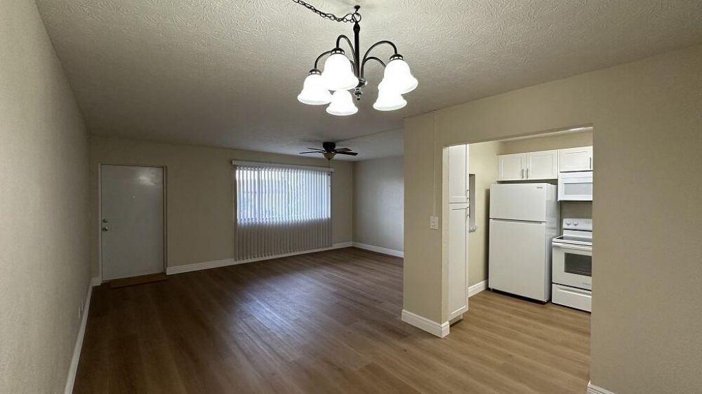 700 Village Green Court, Unit 316, Palm Springs, FL 33461 Photo