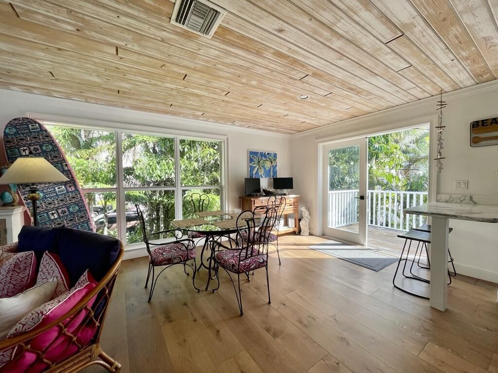 924 Coquina Lane, Unit 4, Vero Beach, FL 32963 Photo