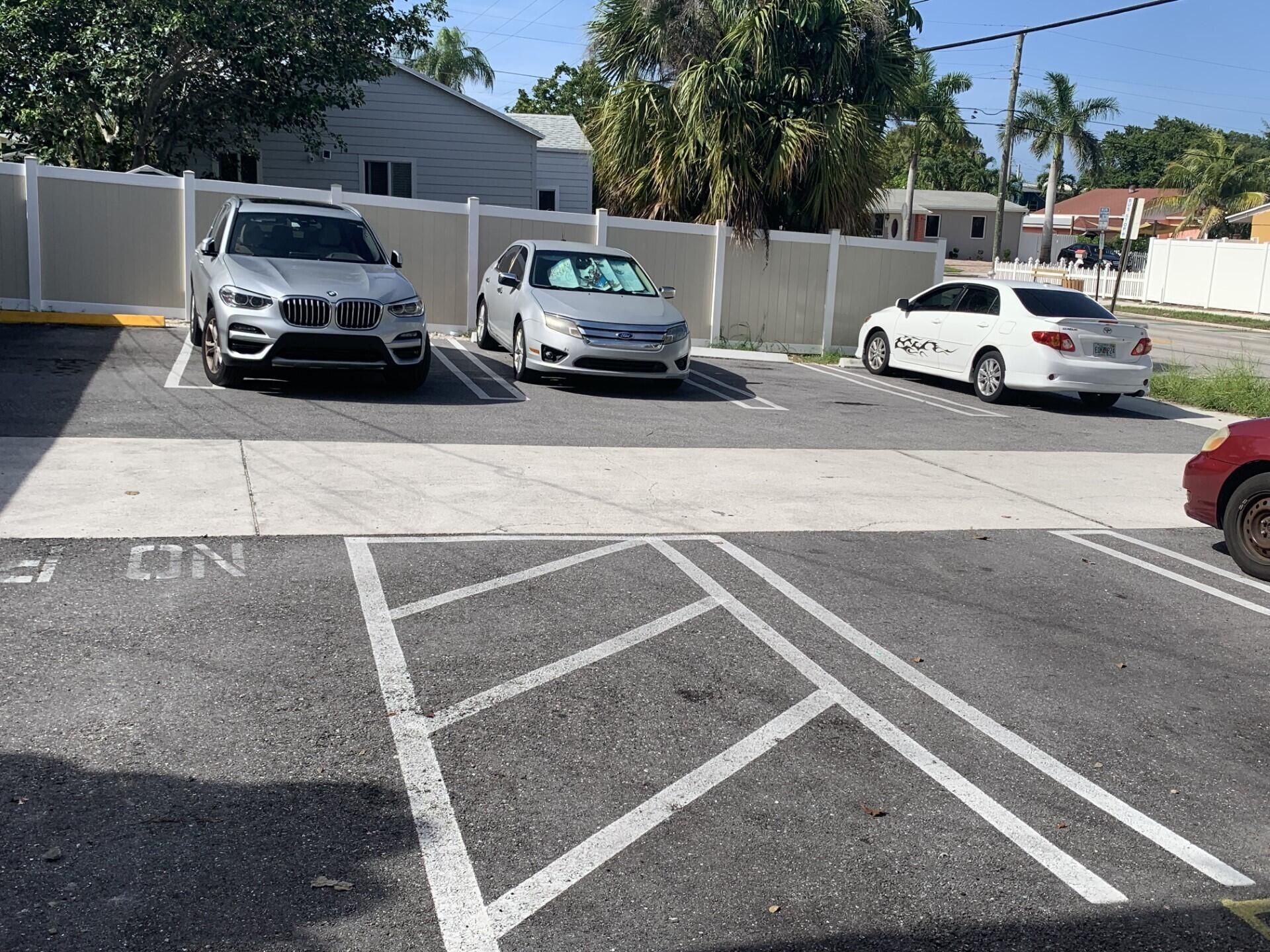 4561 Lake Avenue, Unit 9, West Palm Beach, FL 33405 Photo