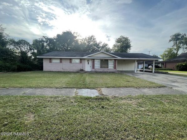 1652 Jasmine Drive, Opelousas, LA 70570