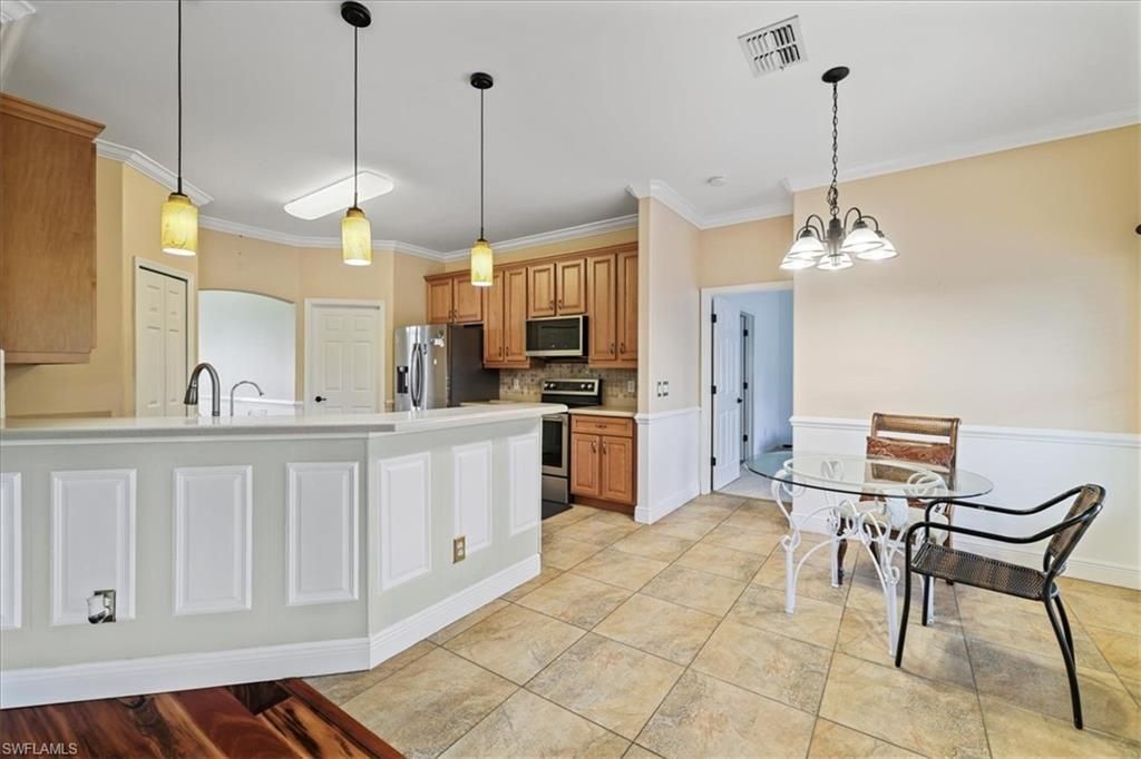 2607 Chiquita Blvd S, Cape Coral, FL 33914 Photo