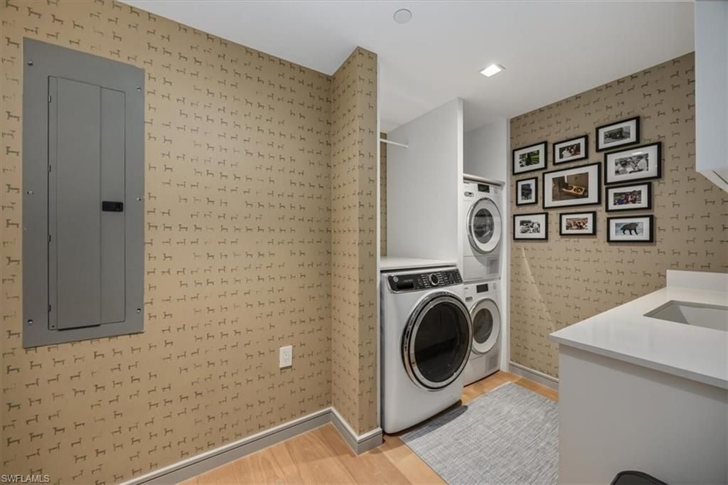 6897 Grenadier Blvd, Unit 1701, Naples, FL 34108 Photo