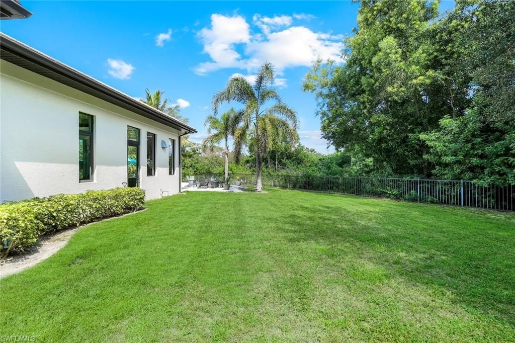 5861 Napa Woods Way, Naples, FL 34116 Photo