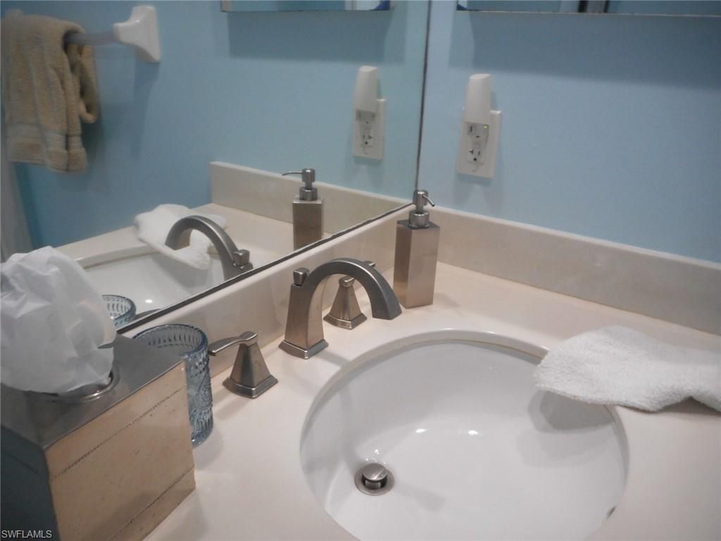 2080 W 1st St, Unit 304, Fort Myers, FL 33901 Photo