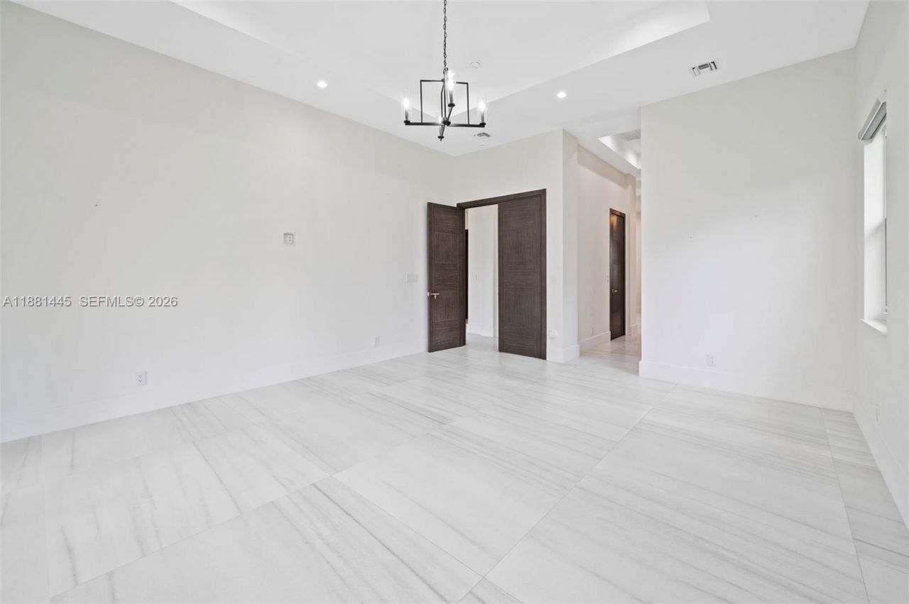 2400 SW 112th Ave, Davie, FL 33325 Photo