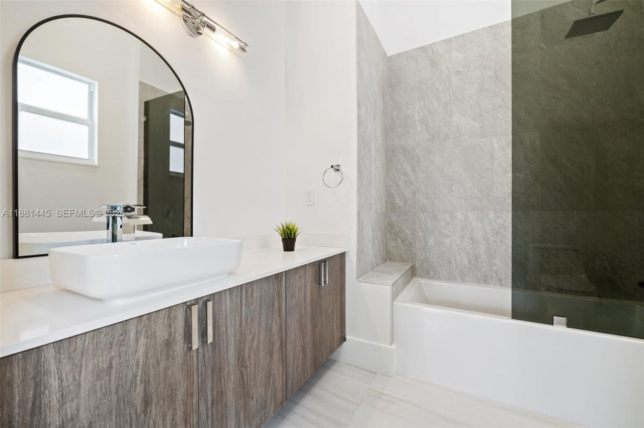 2400 SW 112th Ave, Davie, FL 33325 Photo