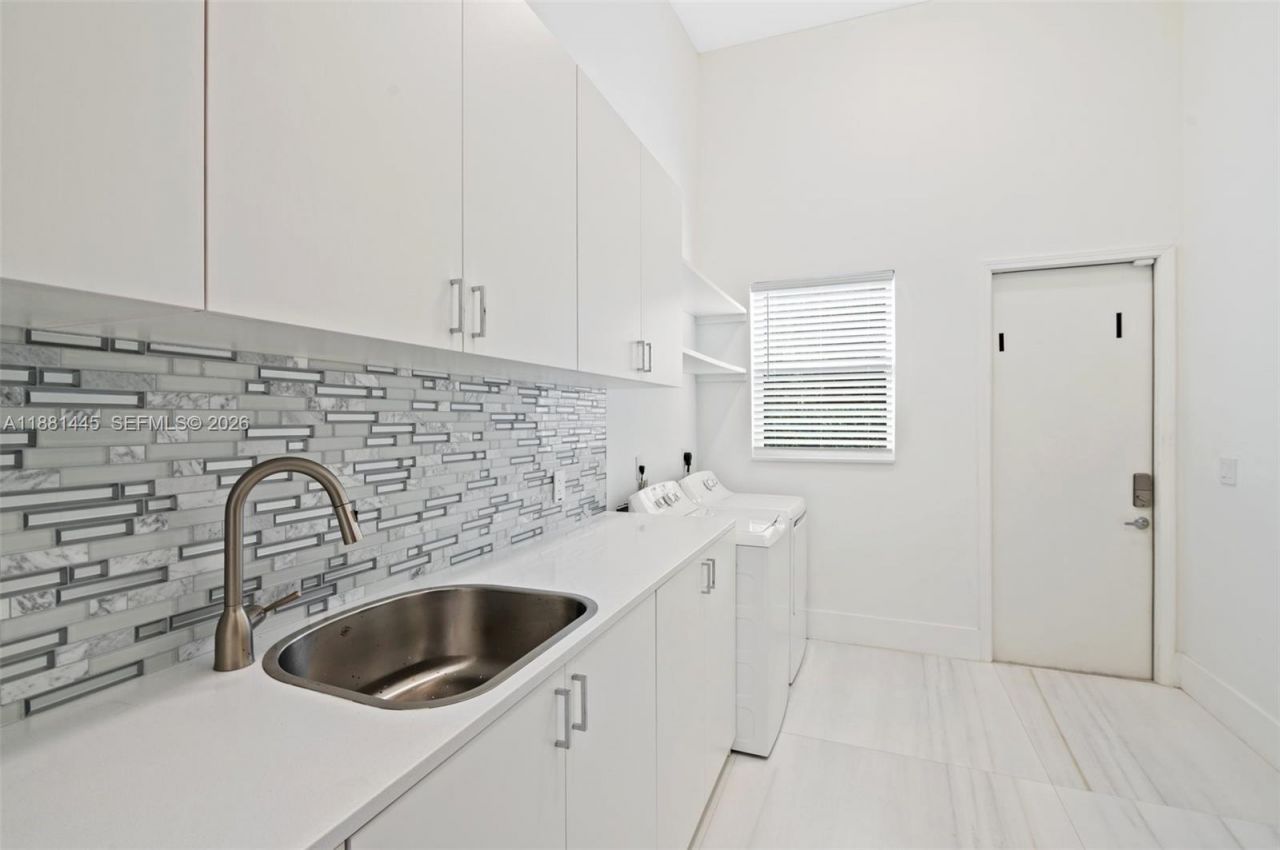 2400 SW 112th Ave, Davie, FL 33325 Photo