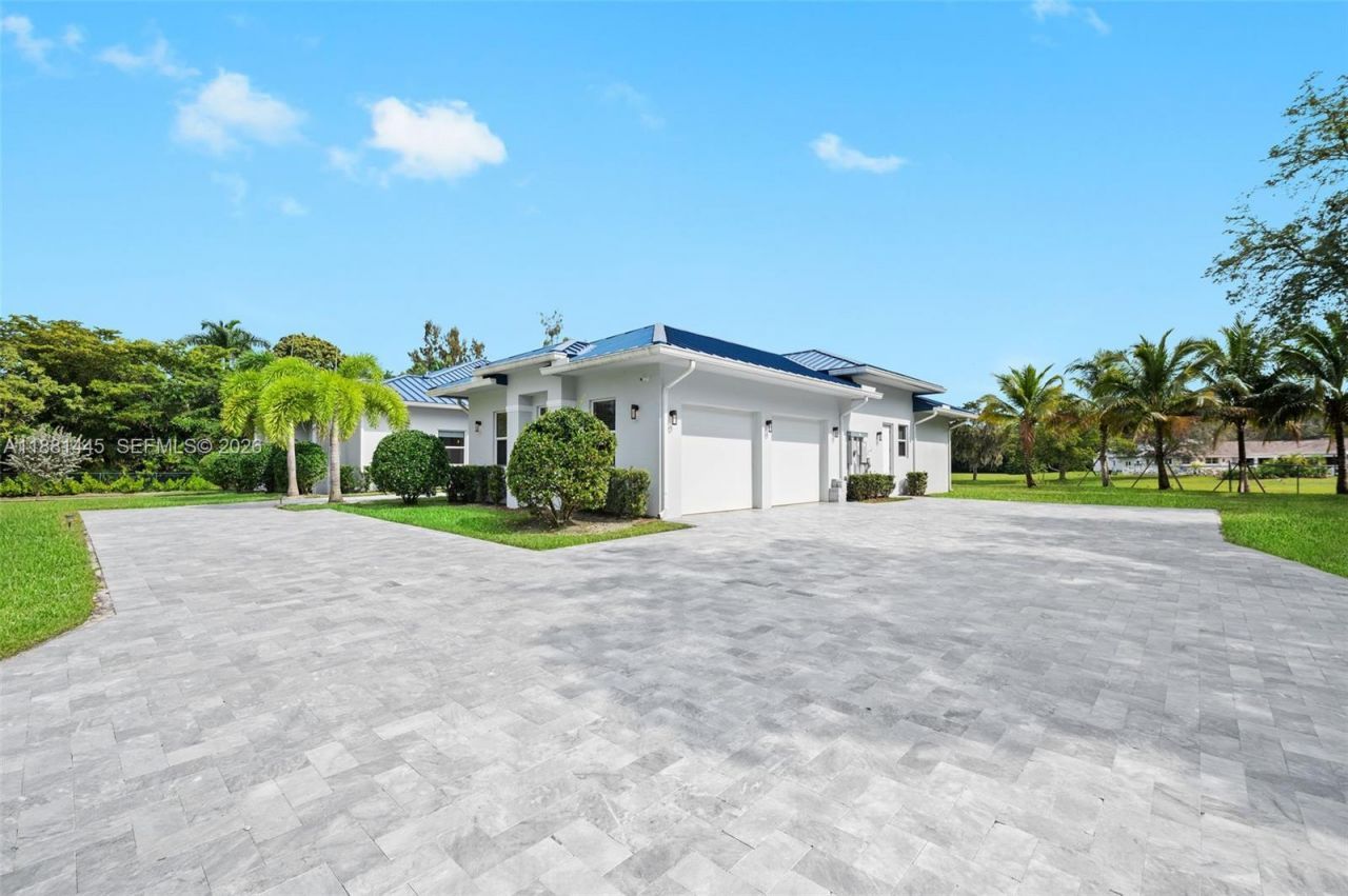 2400 SW 112th Ave, Davie, FL 33325 Photo