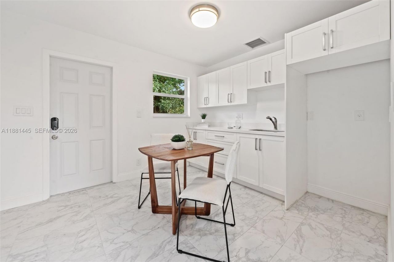 2400 SW 112th Ave, Davie, FL 33325 Photo