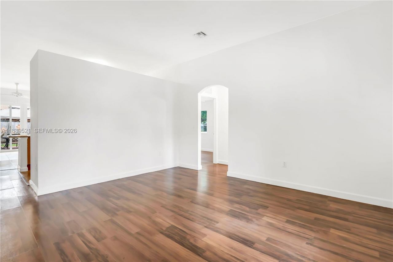 3591 NE 10th Dr, Homestead, FL 33033 Photo