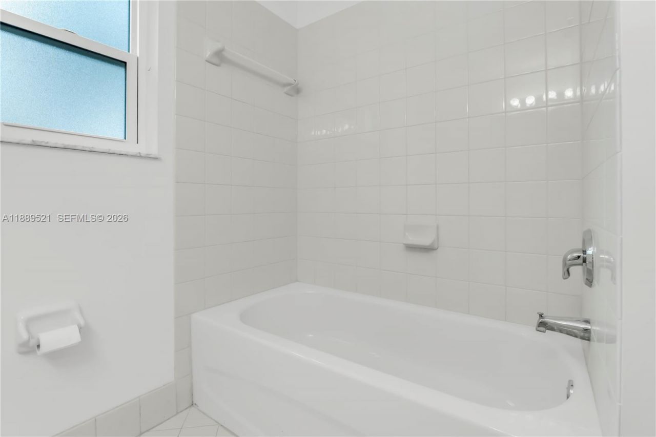 3591 NE 10th Dr, Homestead, FL 33033 Photo