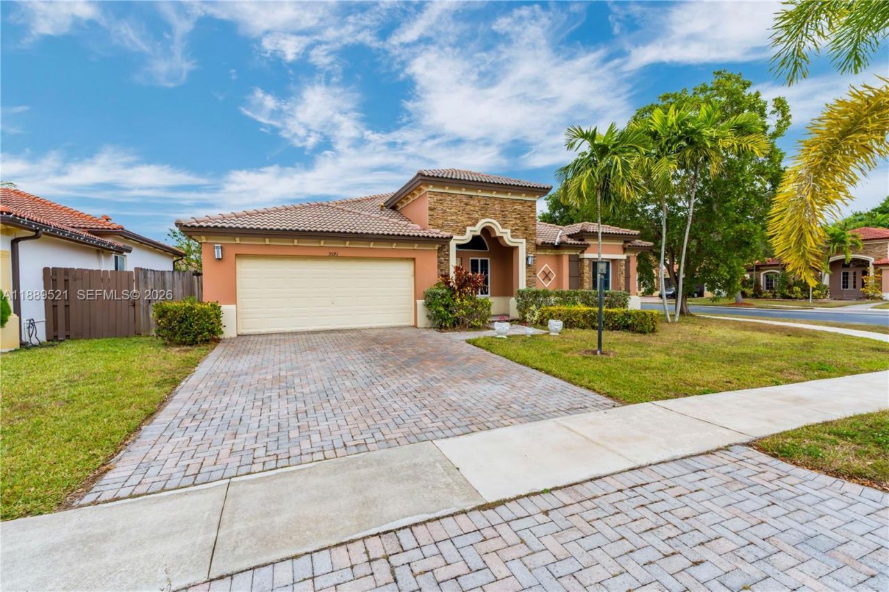 3591 NE 10th Dr, Homestead, FL 33033 Photo